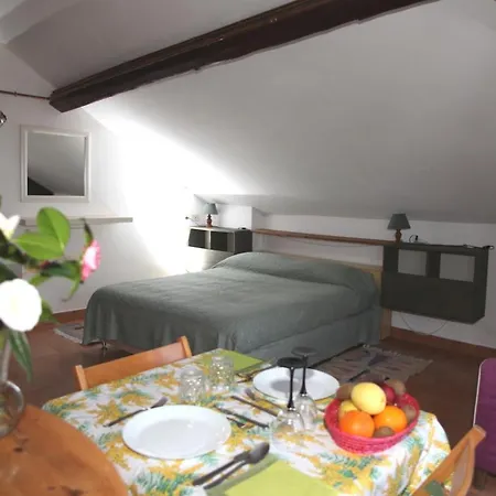 Mansarda Con Cucina/ With Kitchenette Nmw Apartman *